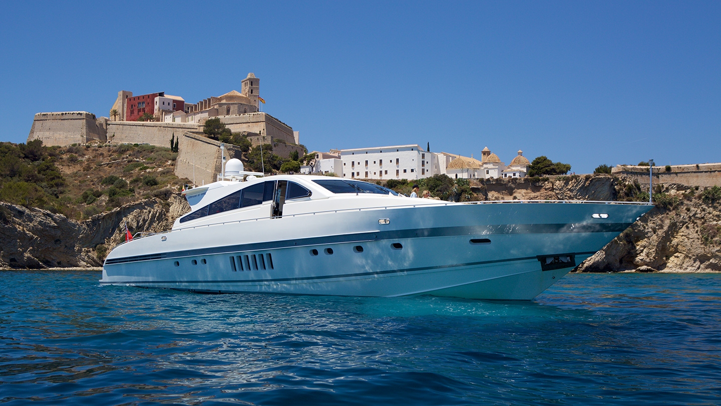 yachten auf ibiza