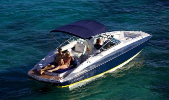 Regal 2520 sports boat